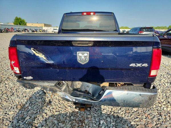 2016 RAM 1500 ST