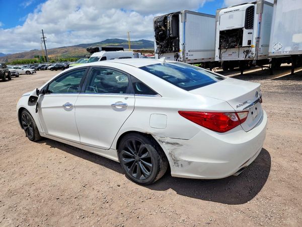 2012 HYUNDAI SONATA Middle level
