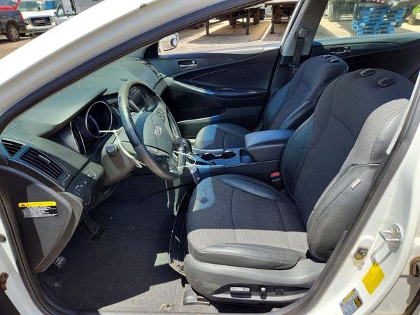 2012 HYUNDAI SONATA Middle level