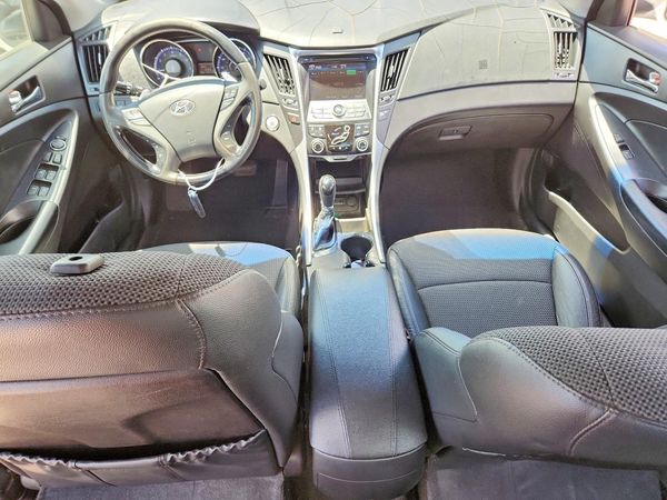 2012 HYUNDAI SONATA Middle level