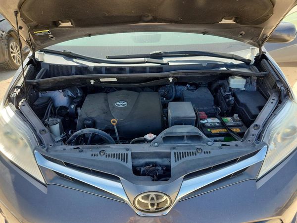 2020 TOYOTA SIENNA Q grade