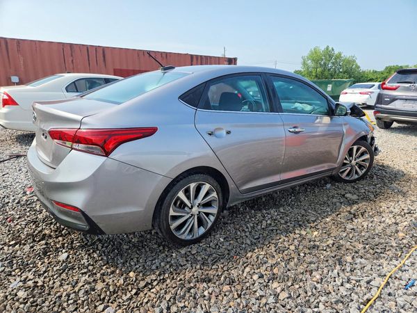 2022 HYUNDAI ACCENT Limited