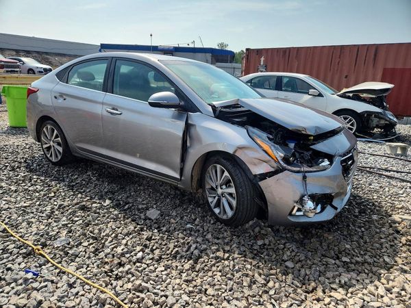 2022 HYUNDAI ACCENT Limited