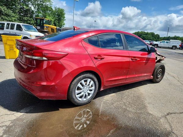 2017 HYUNDAI ELANTRA SE Base