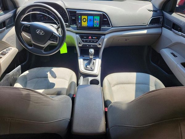 2017 HYUNDAI ELANTRA SE Base