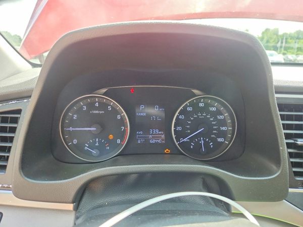 2017 HYUNDAI ELANTRA SE Base