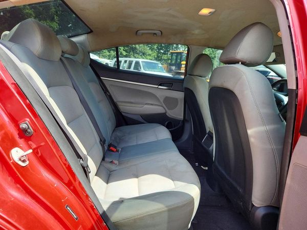 2017 HYUNDAI ELANTRA SE Base