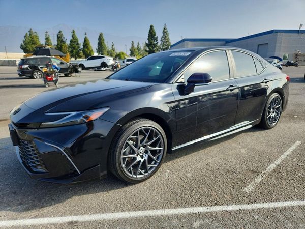 2025 TOYOTA CAMRY