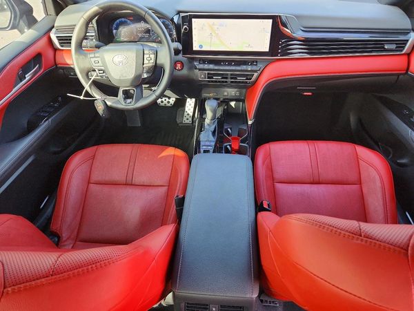 2025 TOYOTA CAMRY