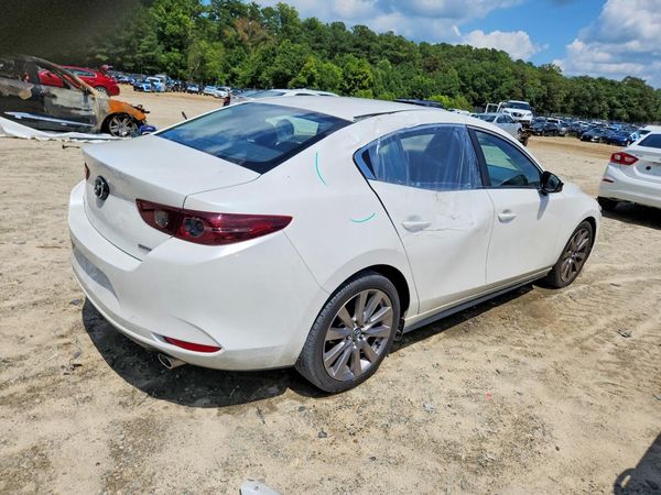 2019 MAZDA 3