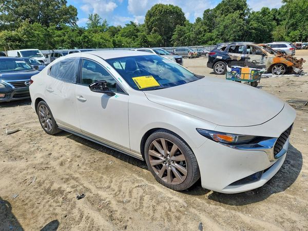 2019 MAZDA 3