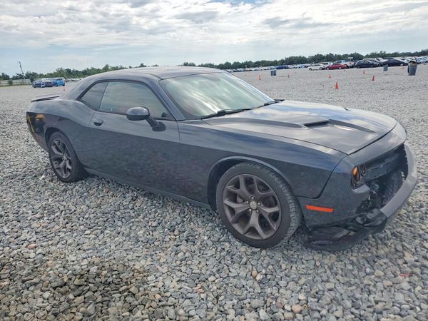 2018 DODGE CHALLENGER SXT