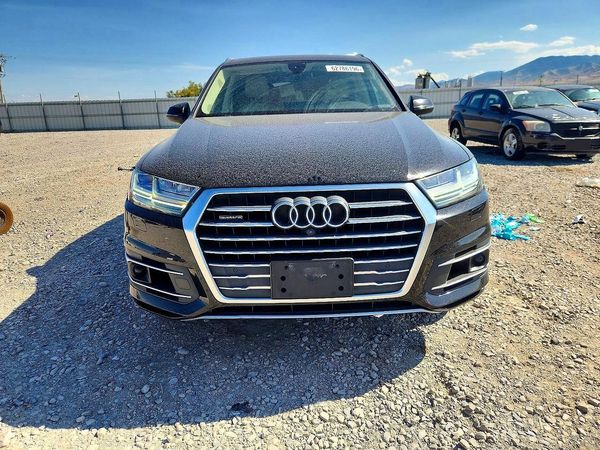 2018 AUDI Q7 quattro Premium Plus