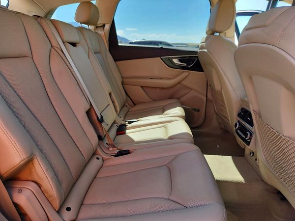 2018 AUDI Q7 quattro Premium Plus
