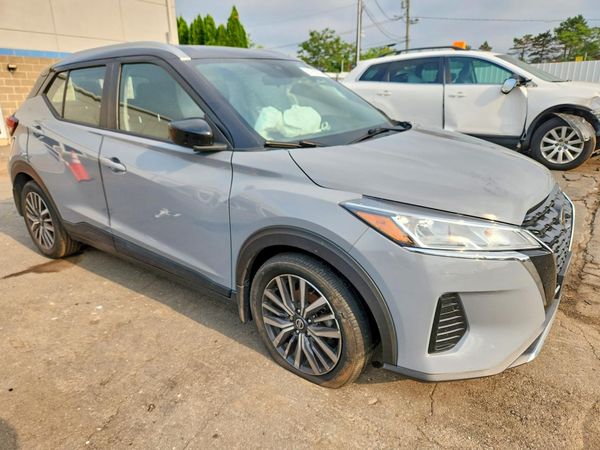 2021 NISSAN KICKS