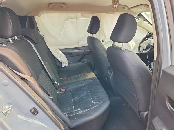 2021 NISSAN KICKS