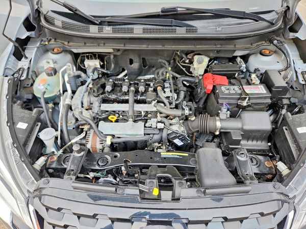 2021 NISSAN KICKS