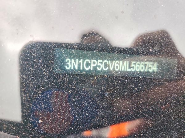 2021 NISSAN KICKS