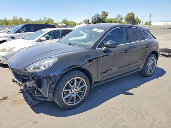 2015 PORSCHE MACAN