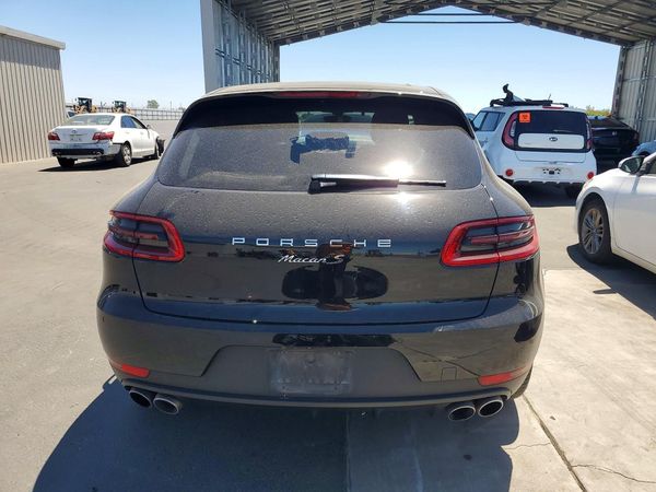 2015 PORSCHE MACAN