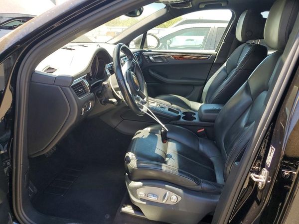 2015 PORSCHE MACAN