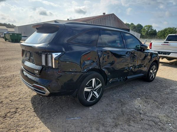 2023 KIA SORENTO S