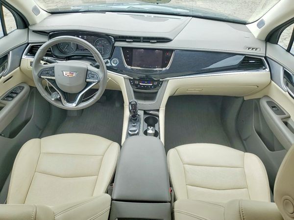 2024 CADILLAC XT6 Premium Luxury