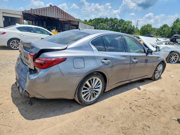 2018 INFINITI Q50