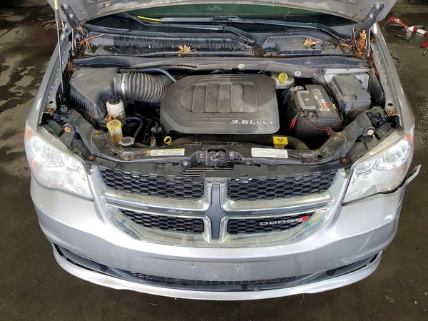 2013 DODGE GRAND CARAVAN SE