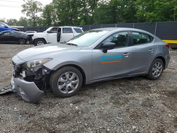 2015 MAZDA 3