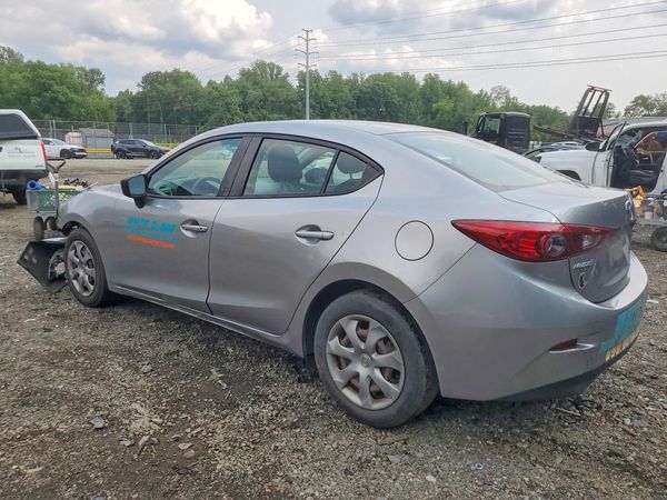 2015 MAZDA 3