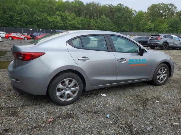 2015 MAZDA 3