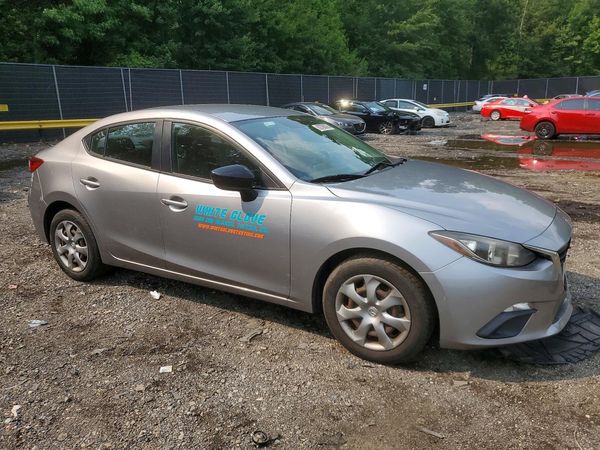 2015 MAZDA 3
