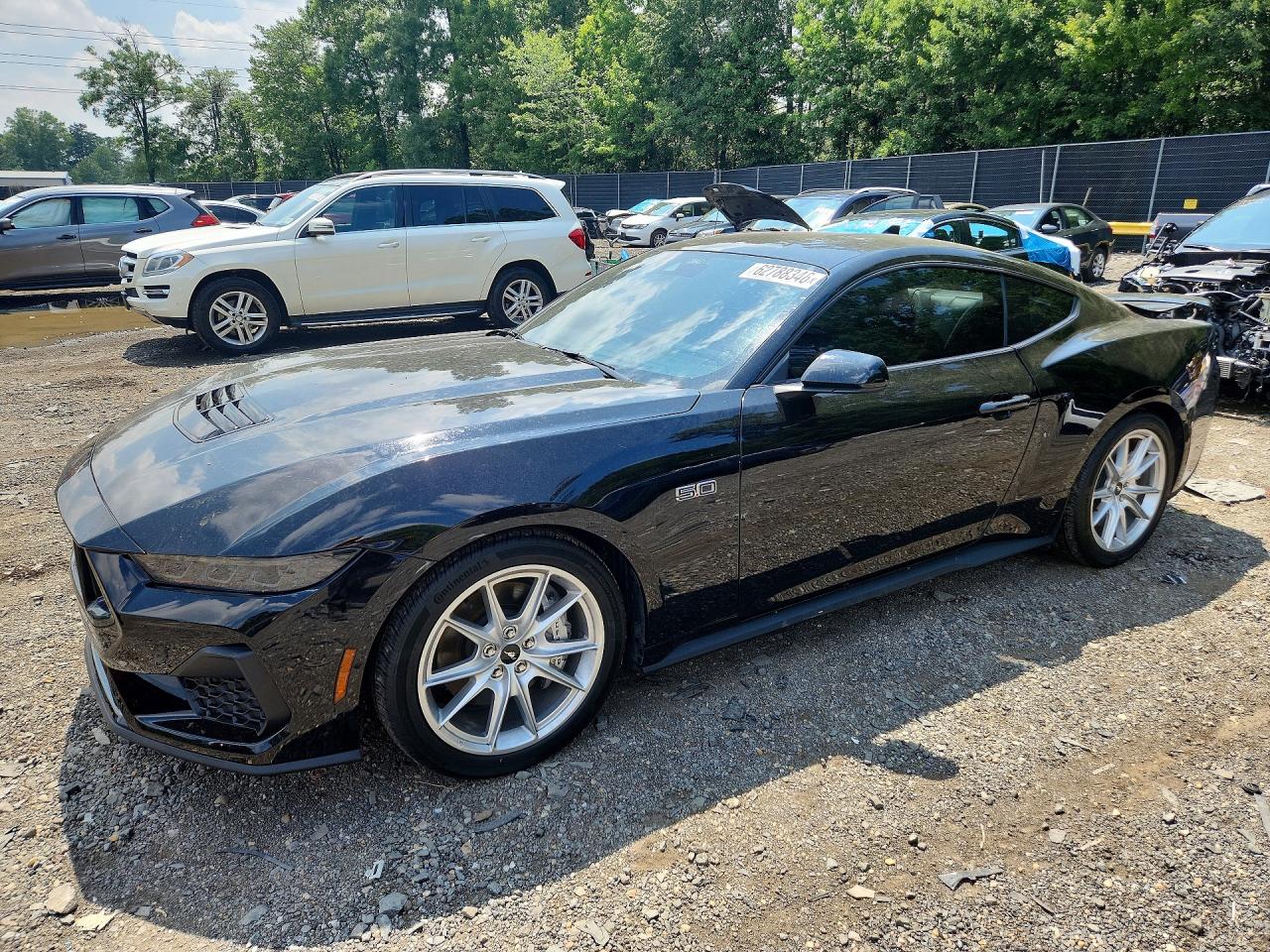 2025 FORD MUSTANG
