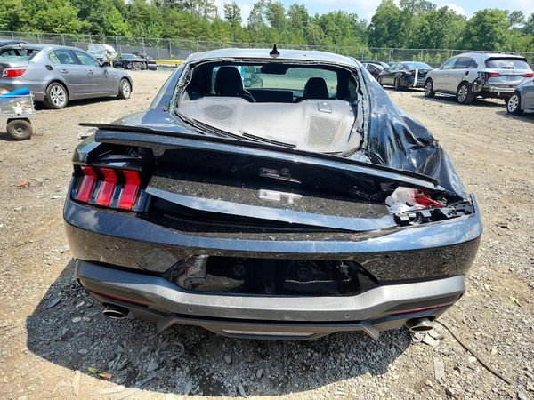 2025 FORD MUSTANG