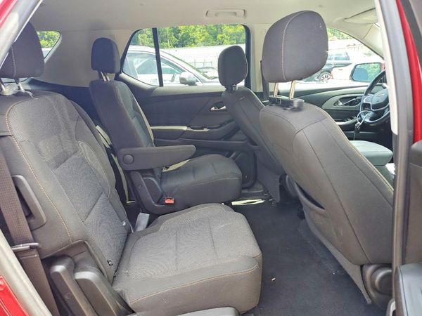 2020 CHEVROLET TRAVERSE LT
