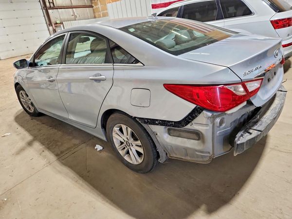 2013 HYUNDAI SONATA GLS/ GLS Popular