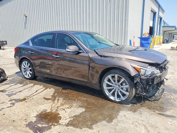 2014 INFINITI Q50