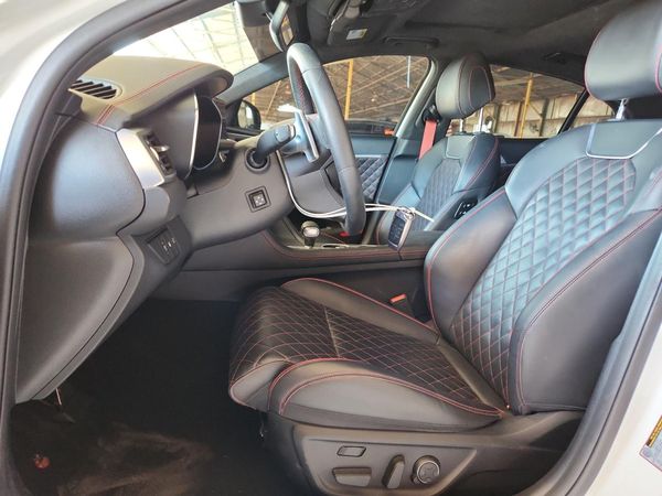 2023 GENESIS G70