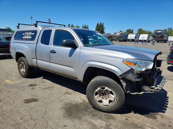 2019 TOYOTA TACOMA SR5