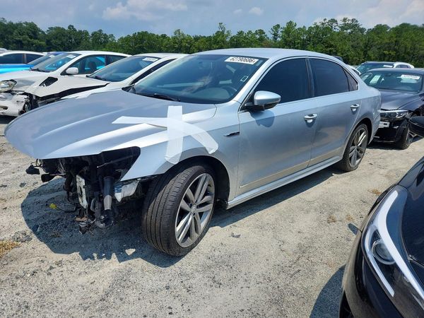 2017 VOLKSWAGEN PASSAT