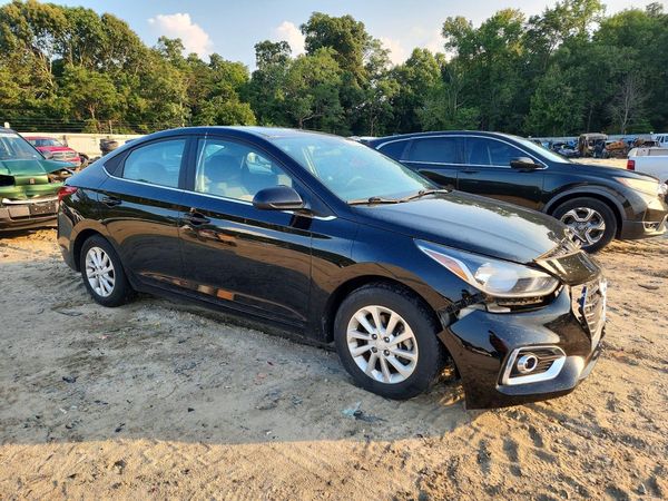 2021 HYUNDAI ACCENT