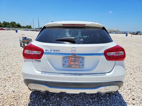 2020 MERCEDES-BENZ GLA GLA250