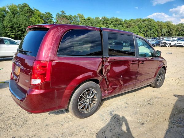 2017 DODGE GRAND CARAVAN GT