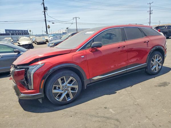 2025 CADILLAC OPTIQ Luxury 1