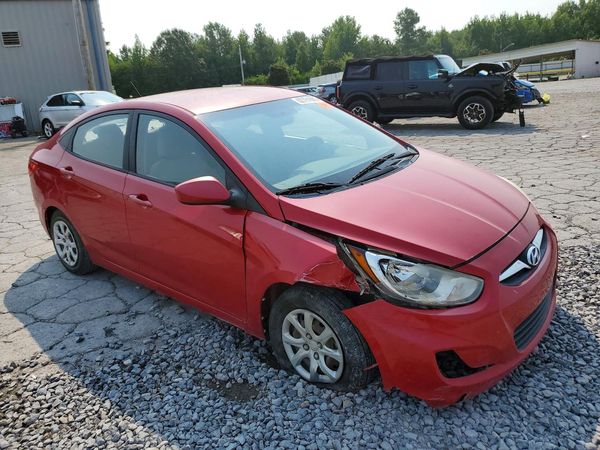 2013 HYUNDAI ACCENT