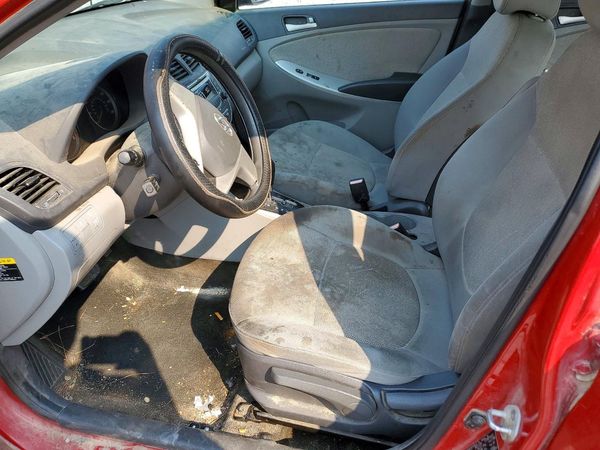 2013 HYUNDAI ACCENT
