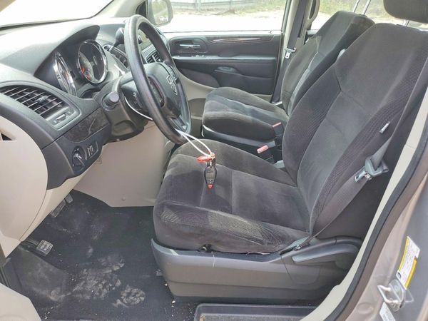 2014 DODGE GRAND CARAVAN SE