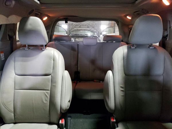 2019 TOYOTA SIENNA