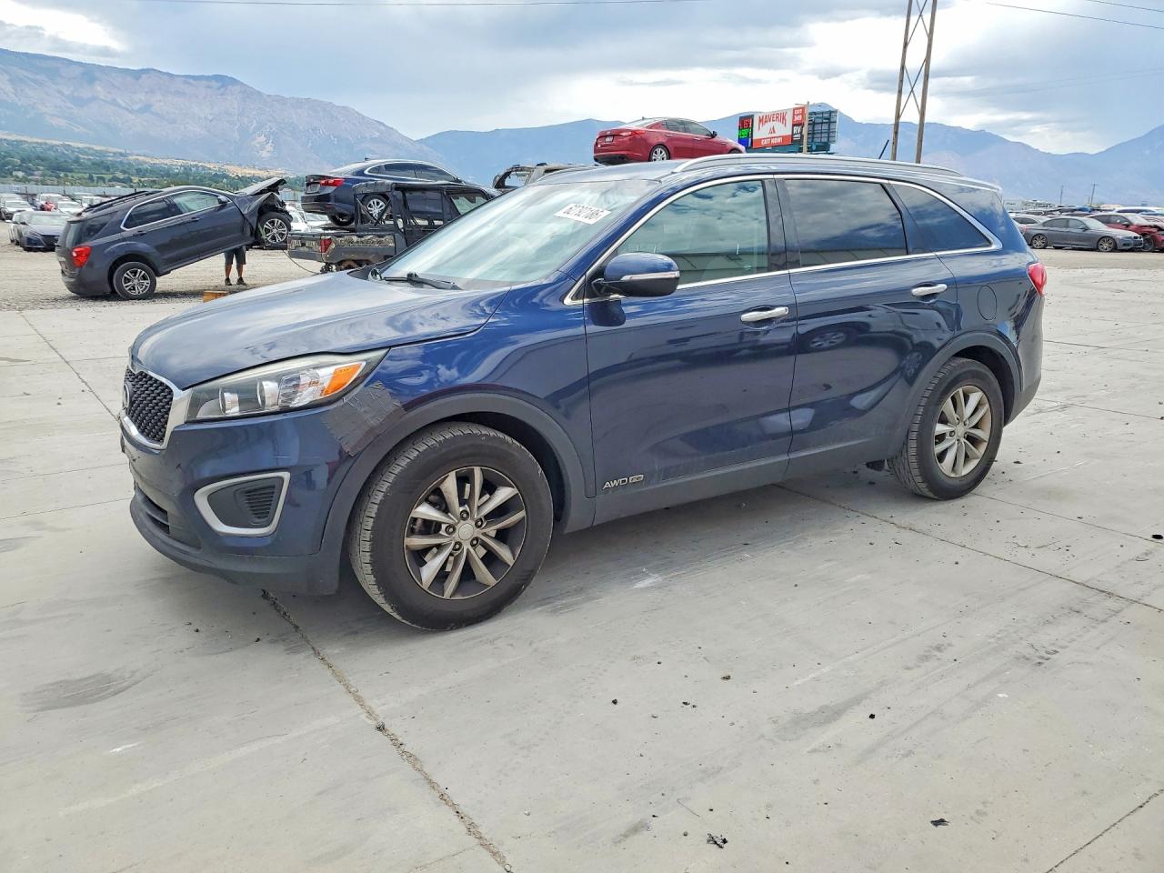 2017 KIA SORENTO L, LX